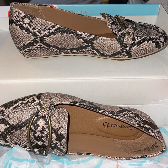 Baretraps - Picture 2 of 3